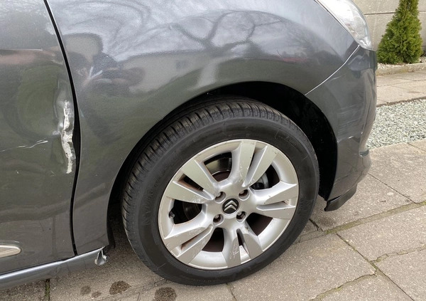 Lexus UX cena 139400 przebieg: 54193, rok produkcji 2021 z Kościan małe 277